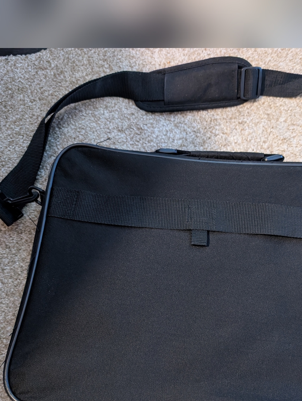 Targus Laptop Case With Handle - Picture 4 of 5